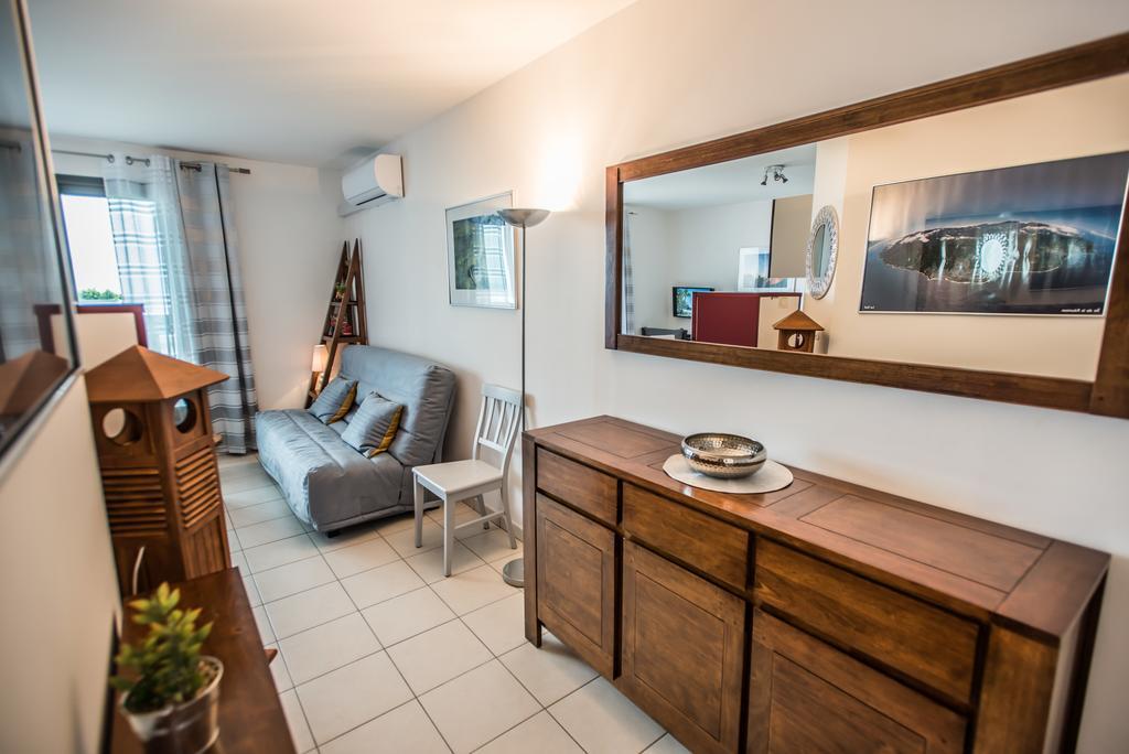 Appartement Le Paille En Queue 圣皮埃尔 外观 照片