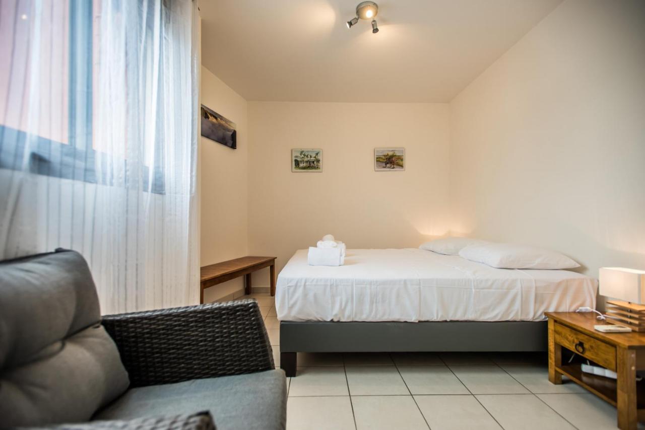 Appartement Le Paille En Queue 圣皮埃尔 外观 照片